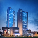 Investors Clinic - Boulevard Walk - Front Night